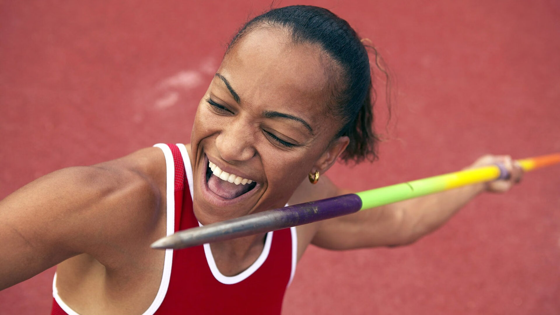 塞尔维亚女篮在欧洲锦标赛中展现团队风采，夺得金牌的呼声越来越高